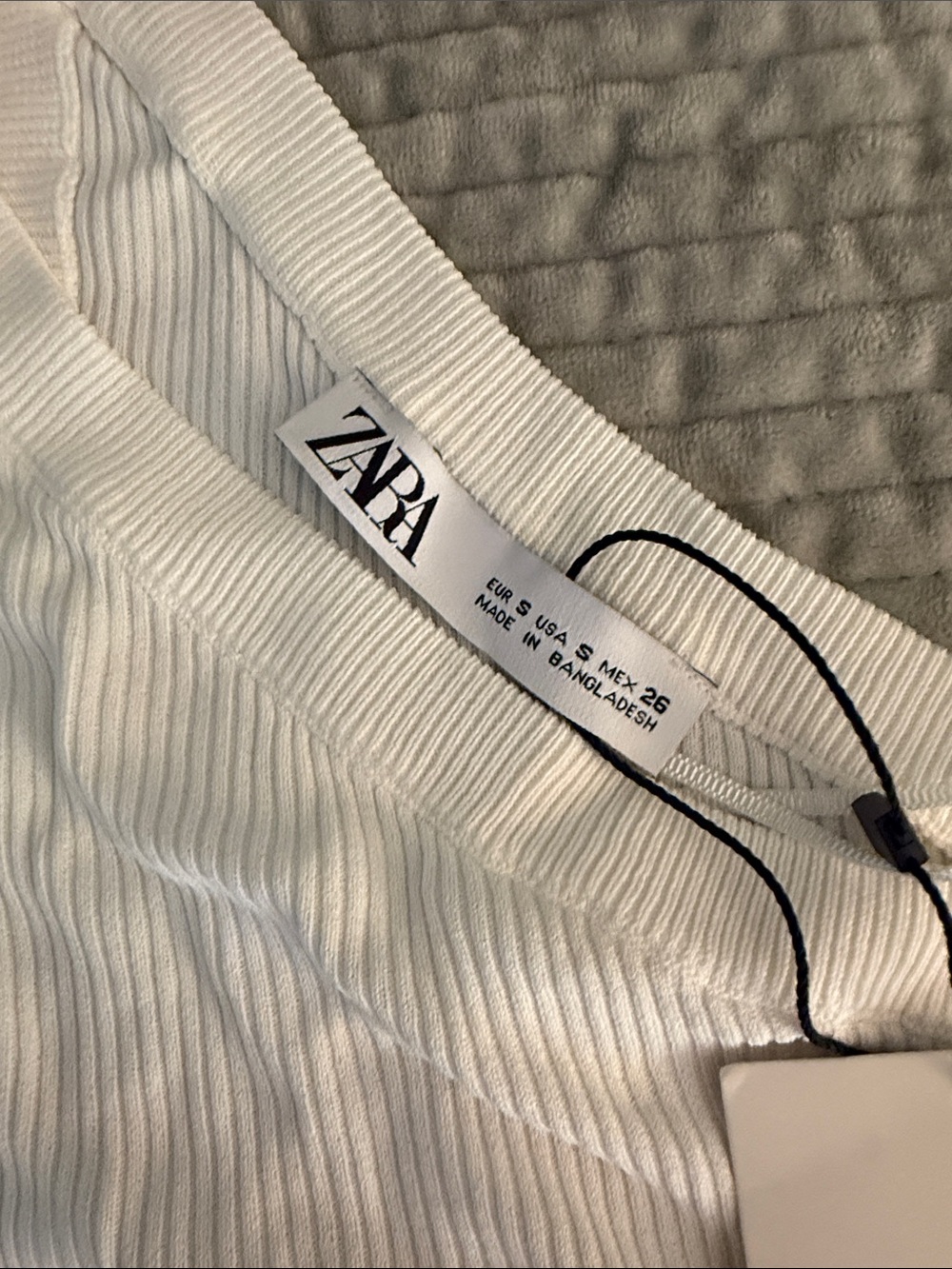 ZARA White Ribbed One-Shoulder Tank Top - Picture 2 of 3